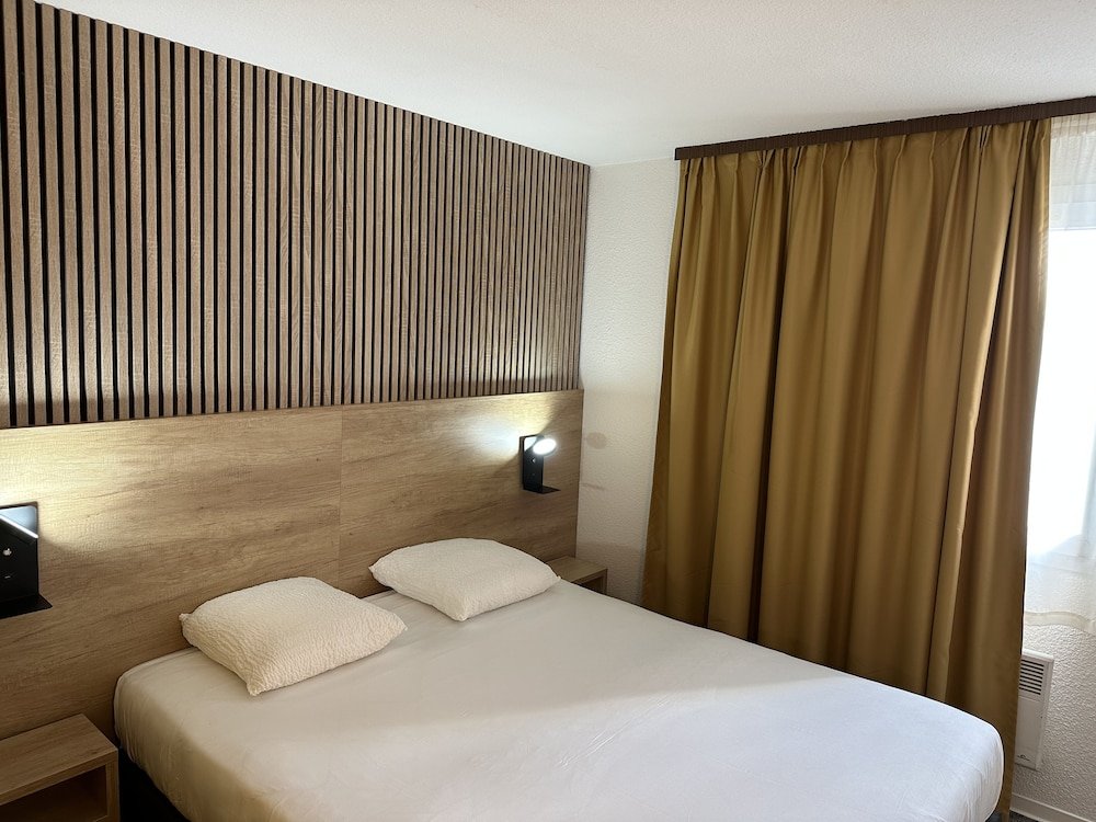 Номер Comfort Ostal Pau Universite - Sure Hotel Collection by Best Western