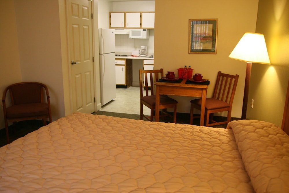 Двухместный люкс Affordable Suites Greenville