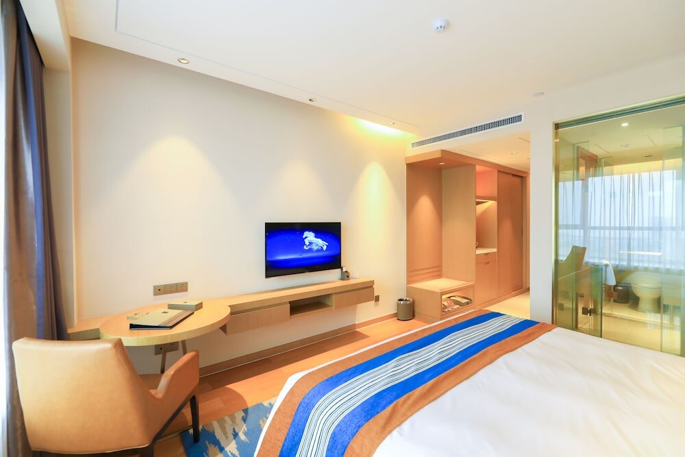 Standard Double room with sea view Yantai Tianma International Hotel