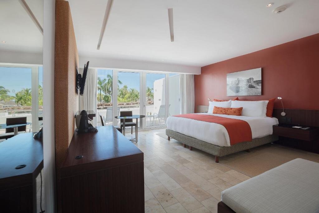 Двухместный номер Classic InterContinental Presidente Cancun Resort
