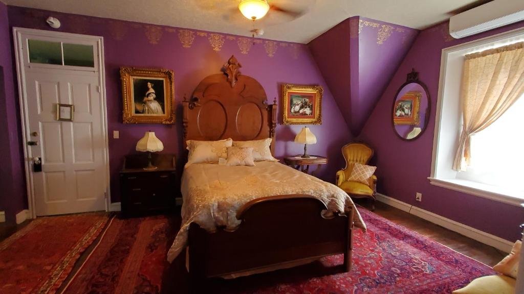 Люкс Deluxe Gifford-Risley House Bed and Breakfast