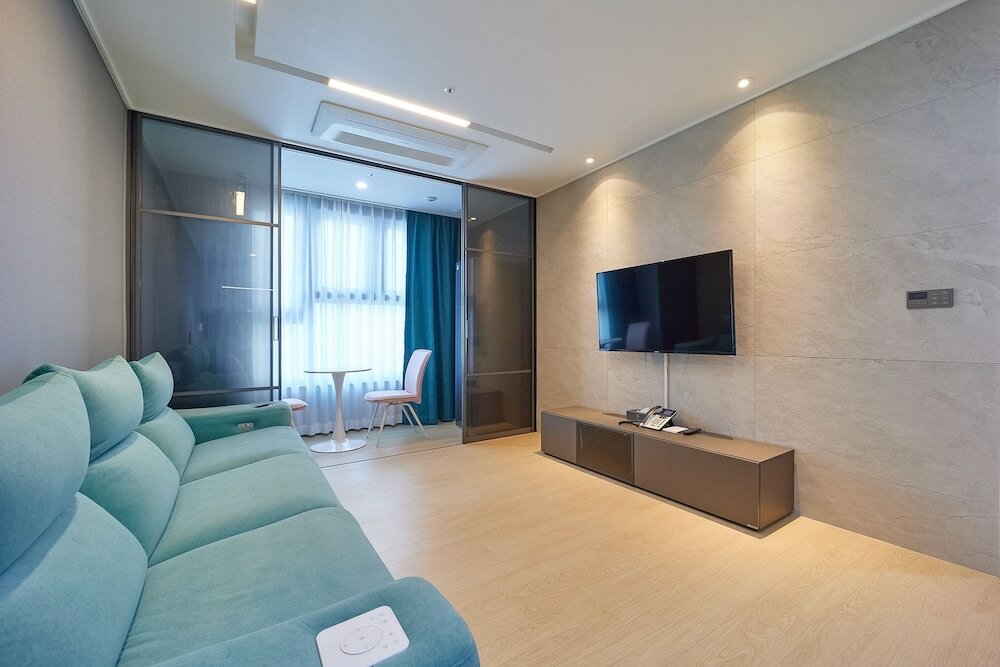 Suite Jeonju Signature Hotel&Residence