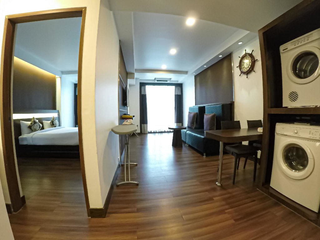 Apartment Clover Suites Royal Lake Yangon