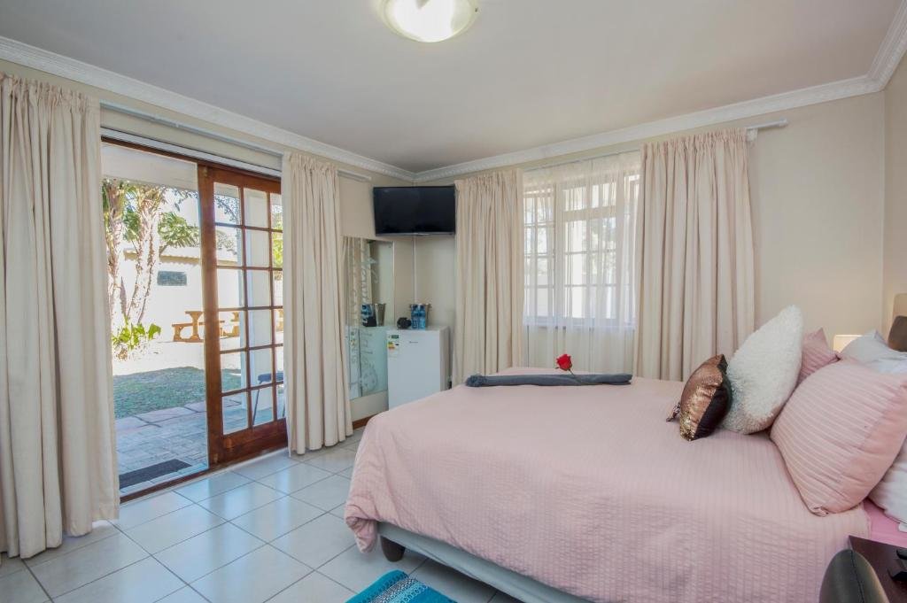 Camera Deluxe Walmer Villiers Self Catering