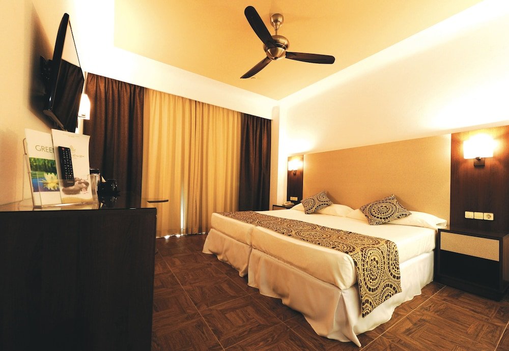 Grand Doppel Zimmer mit Balkon Hotel Riu Funana