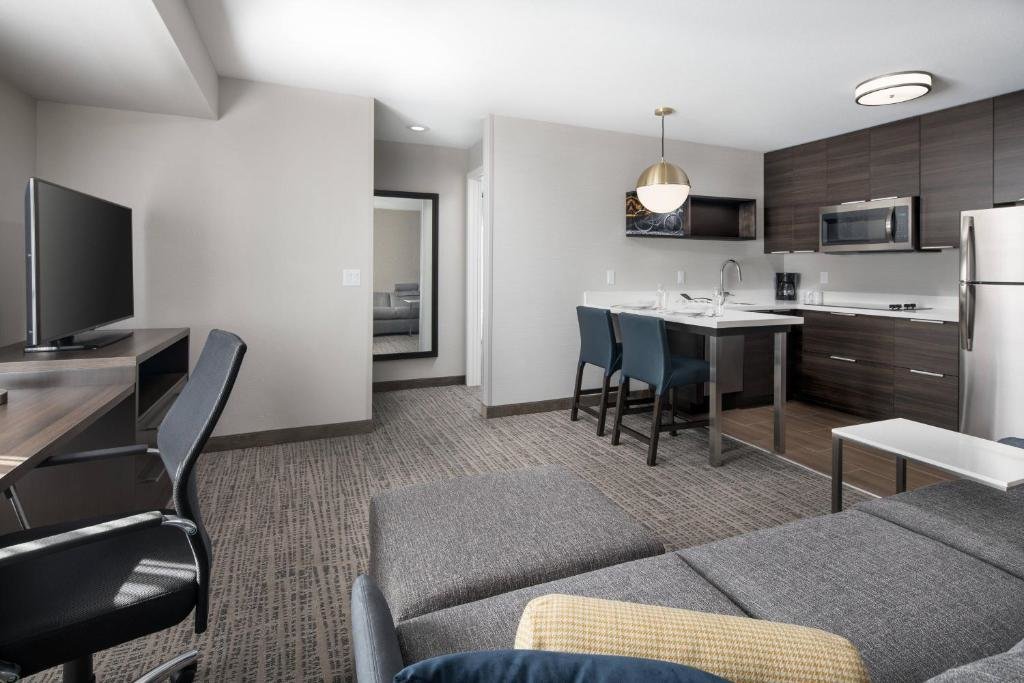 Четырёхместный люкс c 1 комнатой Residence Inn by Marriott Denver Aurora