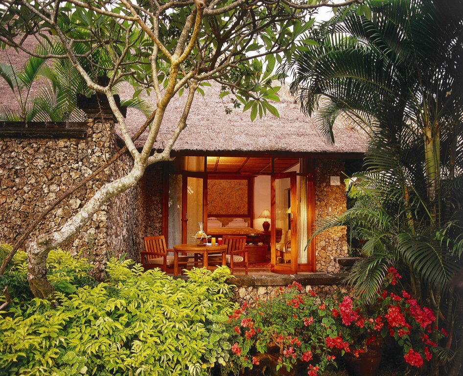 Camera Luxury con vista sul giardino The Oberoi Beach Resort, Bali