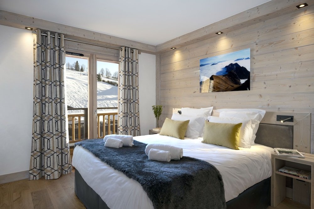 Apartamento 2 dormitorios con balcón y con vista a la montaña Le Roc Des Tours