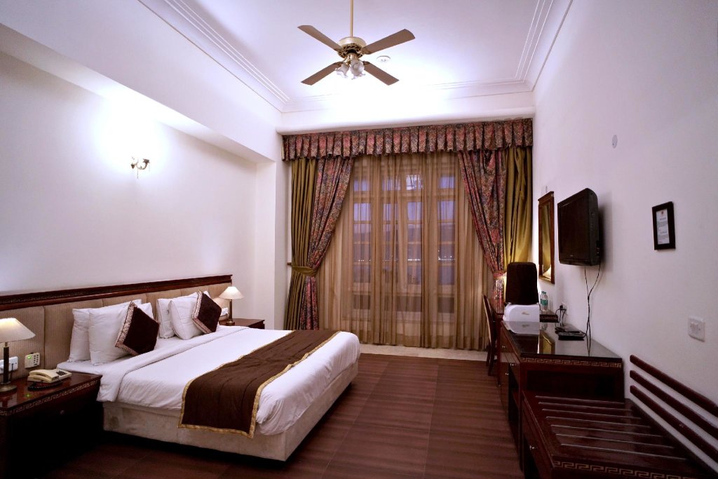 Deluxe room Hotel Merwara Estate- A Luxury Heritage Resort