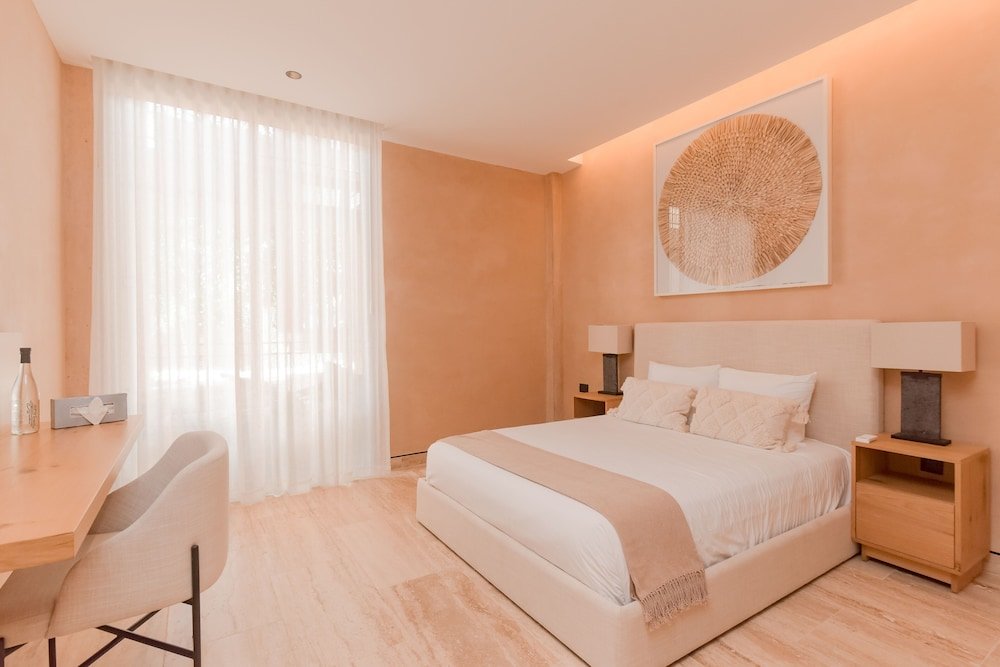 Premier Apartment Lumina at The Village Luxury Residences in Corasol