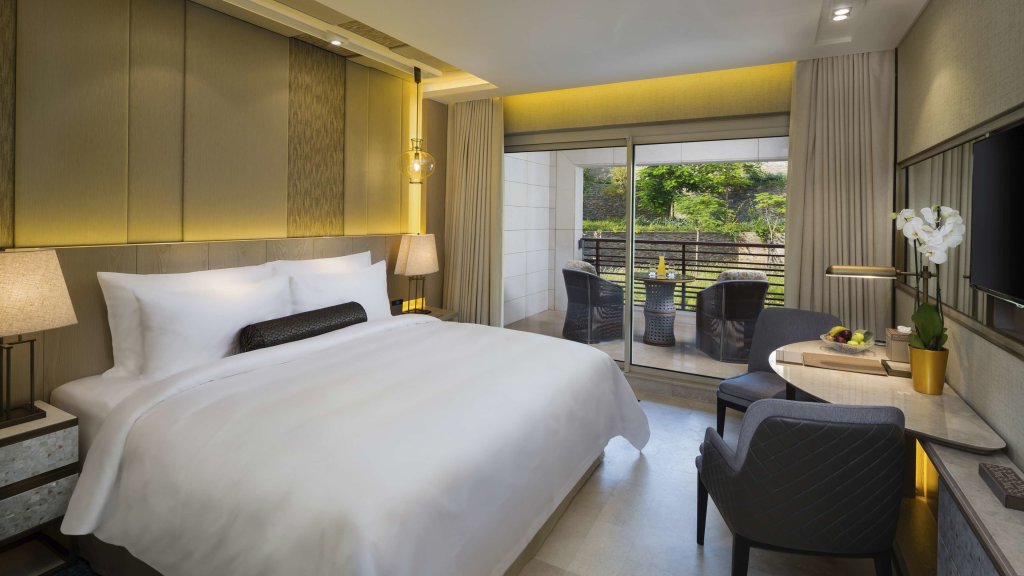 Superior room Kempinski Summerland Hotel & Resort Beirut