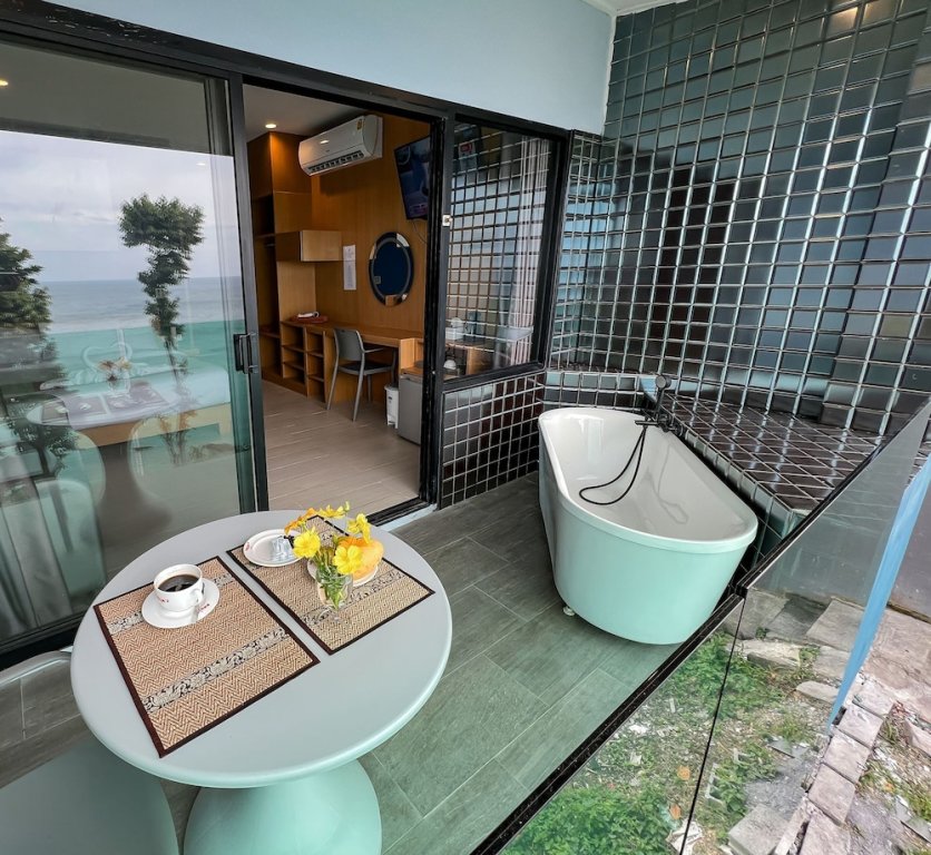 Двухместный номер Standard с балконом Cliff Lanta Suite-Koh Lanta Krabi