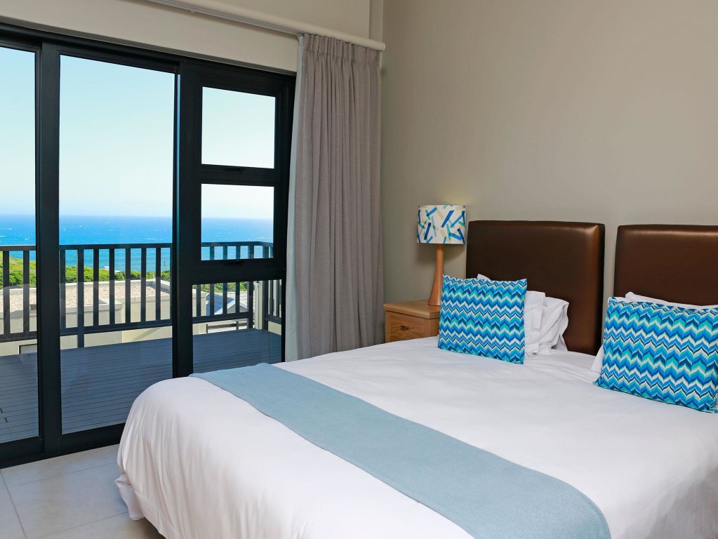 Suite Brenton Haven Beachfront Resort