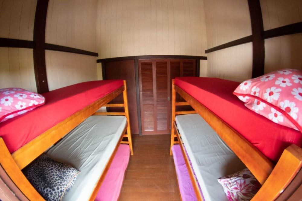 Кровать в общем номере Floripa Guest Hostel