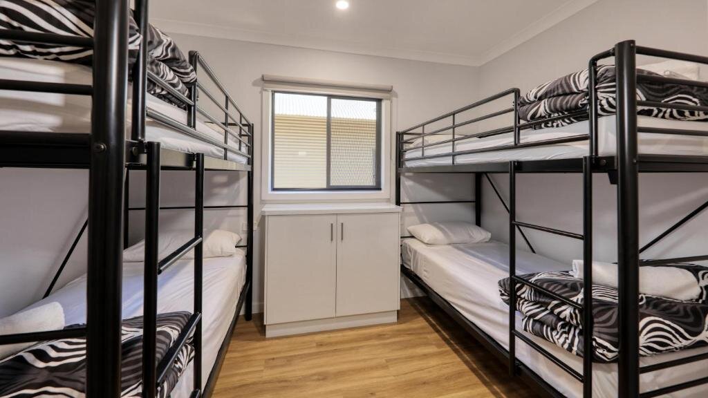 3 Bedrooms Villa Tasman Holiday Parks - Moama on the Murray