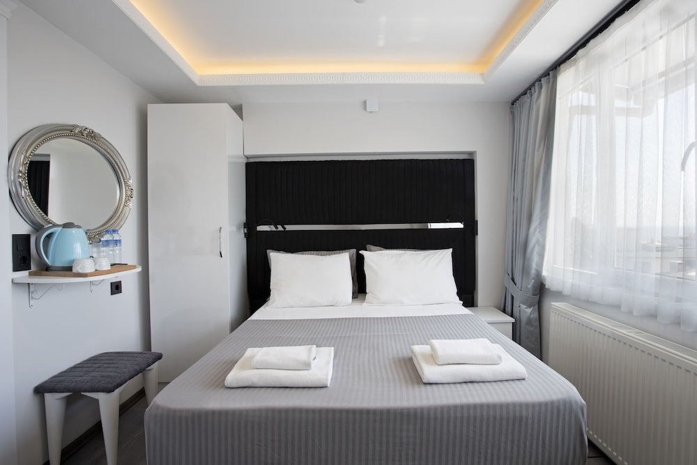 Standard Zimmer mit Meerblick Carvan Otel