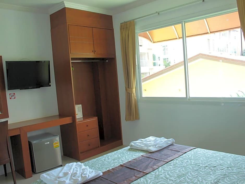 Standard Zimmer Sukcheewa Residence Phuket