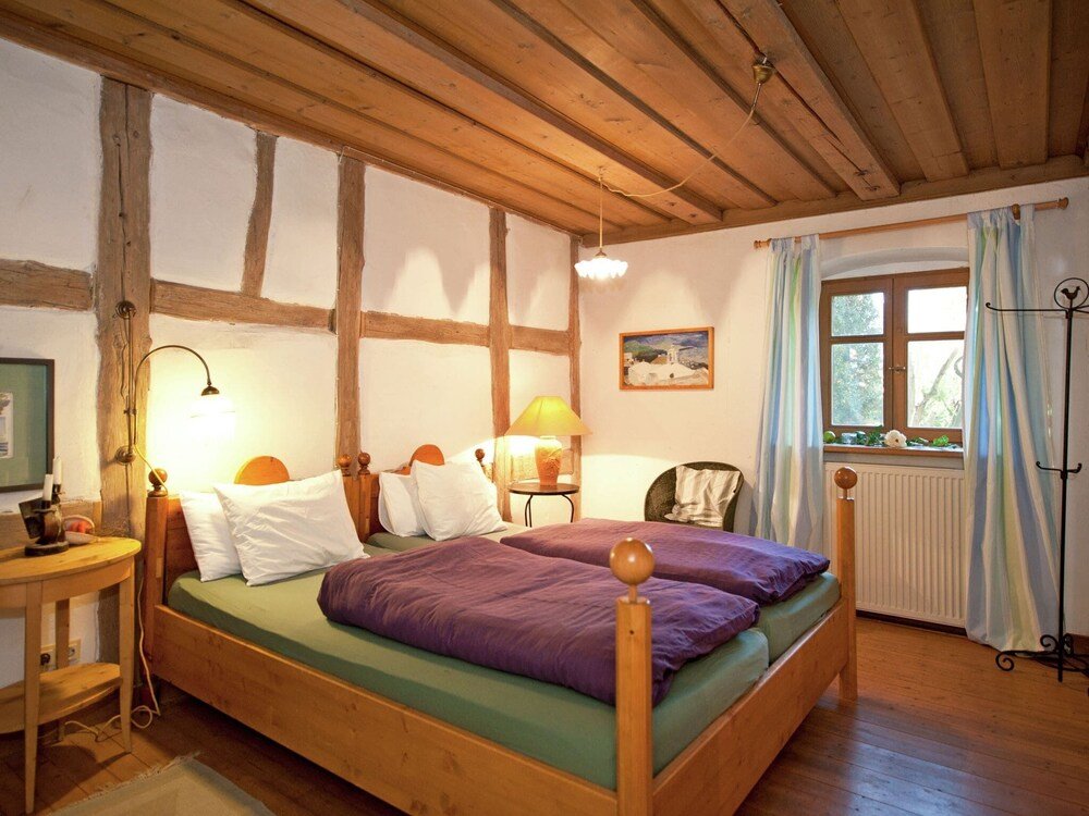 Hütte Superb Holiday Home in Weissenburg near Forest