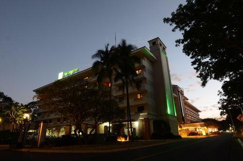Holiday Inn Clark Field Лусон