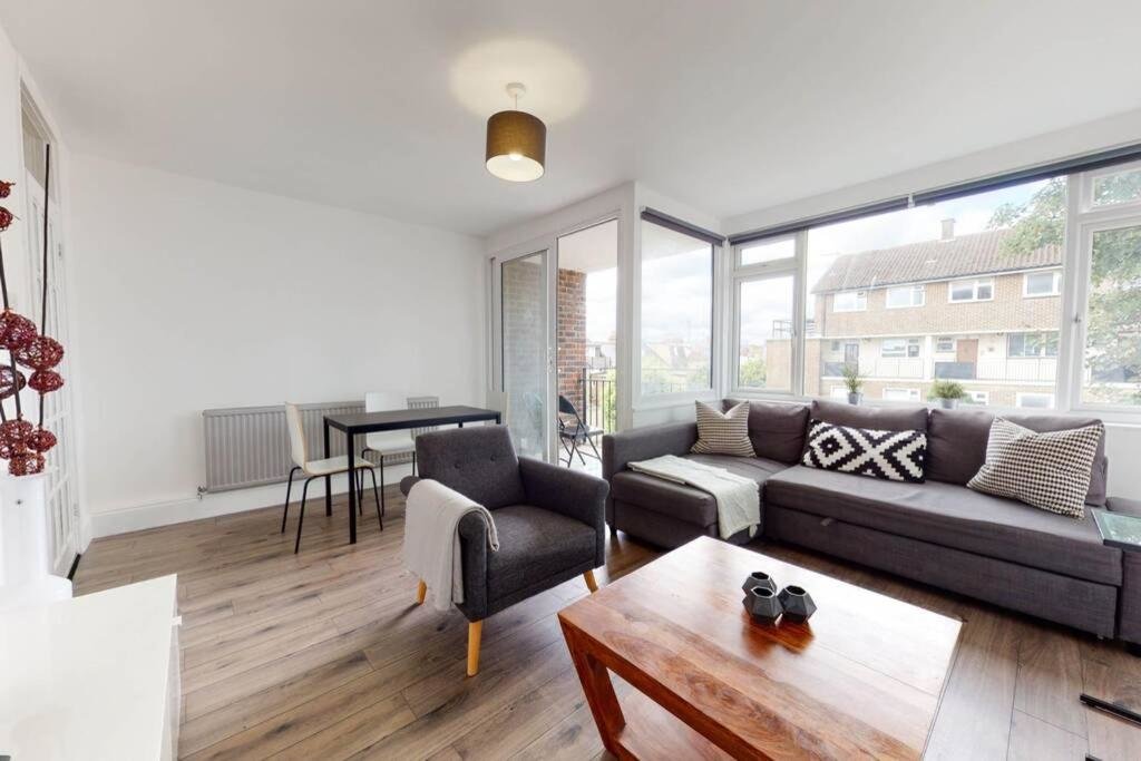 Appartement Amazing 3 Bedroom Flat - 4mins to tube station