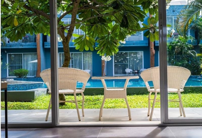 Двухместный номер Standard с балконом и с видом на бассейн Paeva Luxury Serviced Residence SHA