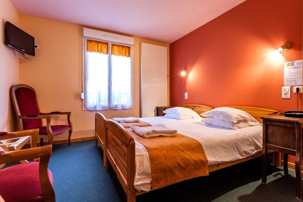 Standard Doppel Zimmer mit Stadtblick Hotel De La Poste - Logis De France