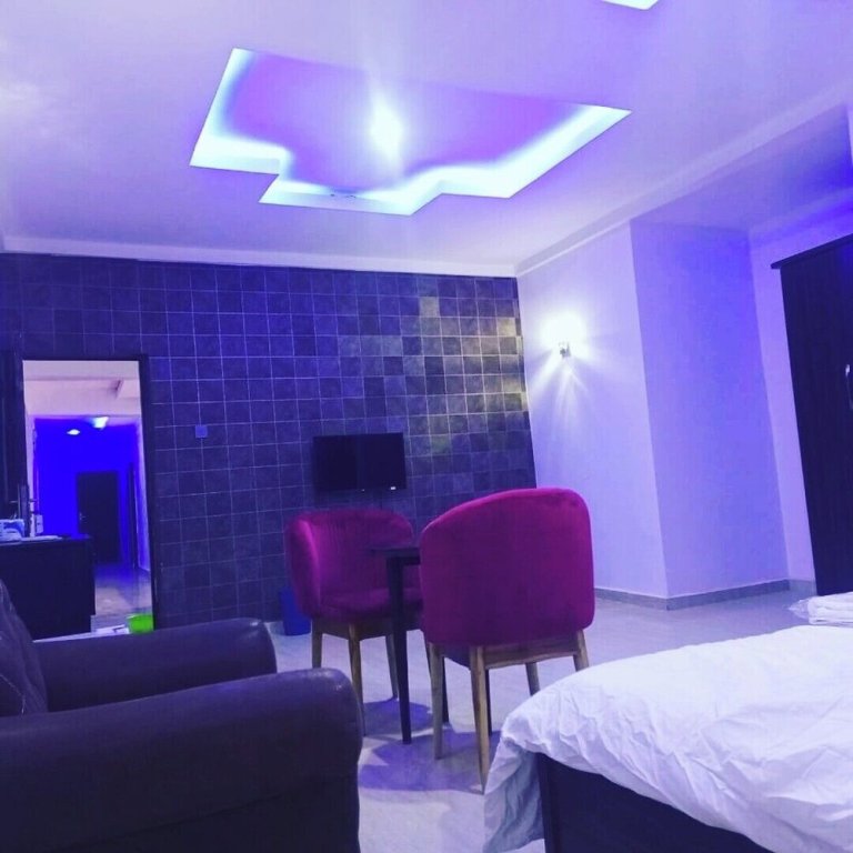 Executive Zimmer New Diamond Suites and Apartment Jos