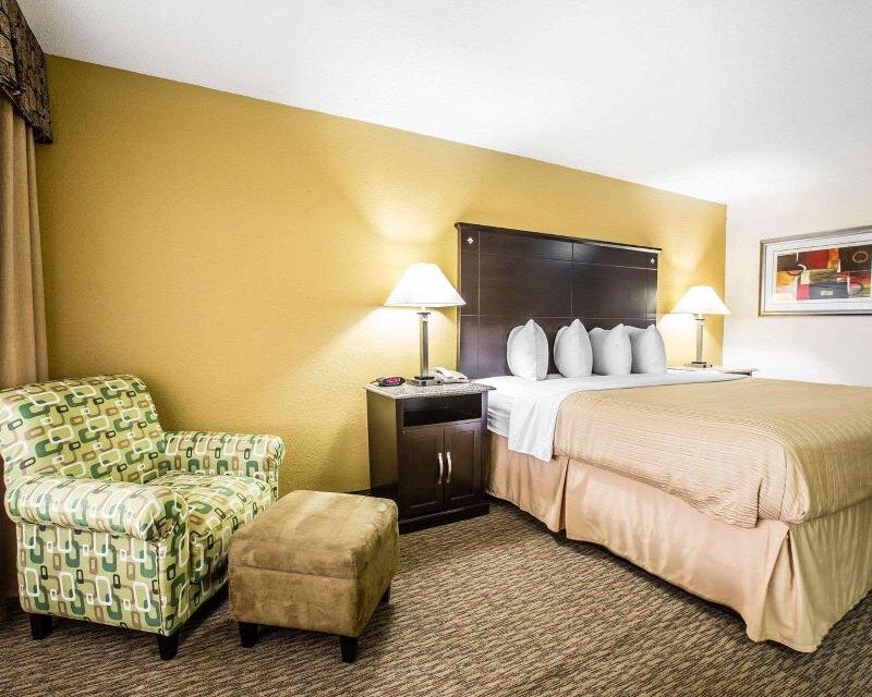 Двухместный номер Standard Quality Inn & Suites - Greensboro-High Point