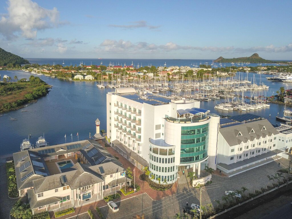 Номер Standard Harbor Club St Lucia, Curio Collection by Hilton