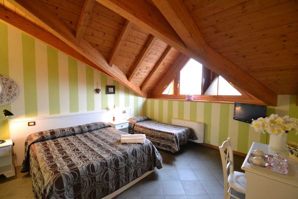Standard Vierer Zimmer 1 Schlafzimmer mit Stadtblick Made in Italy