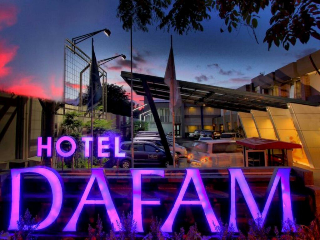 Номер Standard Hotel Dafam Cilacap