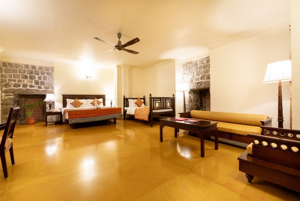 Люкс Fort JadhavGADH -A GADH Heritage Hotel