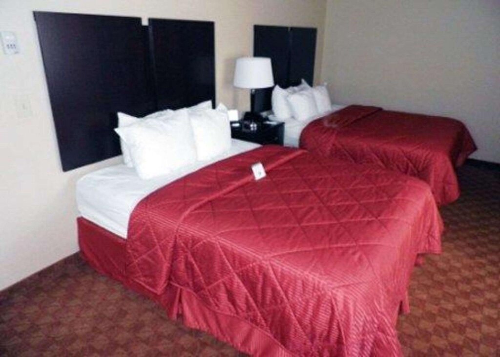 Четырёхместный люкс Comfort Inn & Suites Saratoga Springs