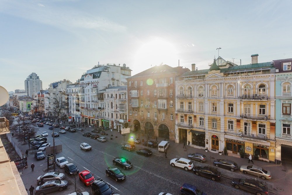 Apartamento On Lev Tolstoy Square