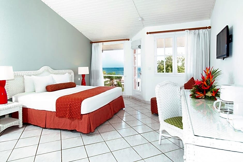 Двухместный номер Standard с видом на океан St. James’s Club Morgan Bay Resort