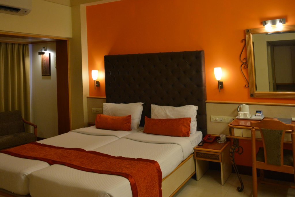 Номер Deluxe Hotel Shree Panchratna Pune