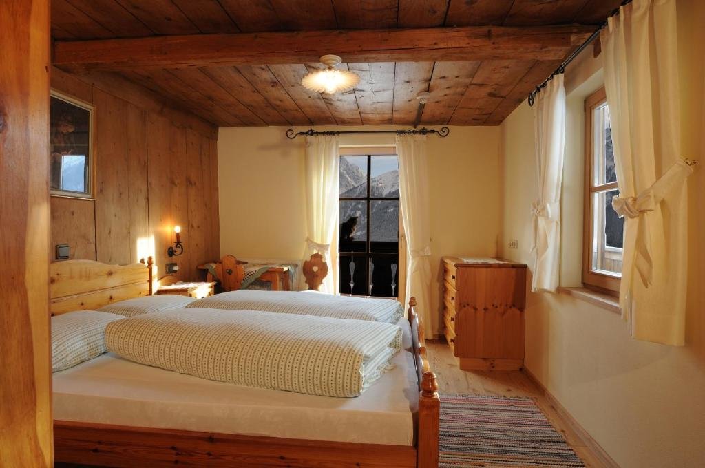 Standard Doppel Zimmer mit Bergblick Glinzhof Mountain Natur Resort Agriturismo