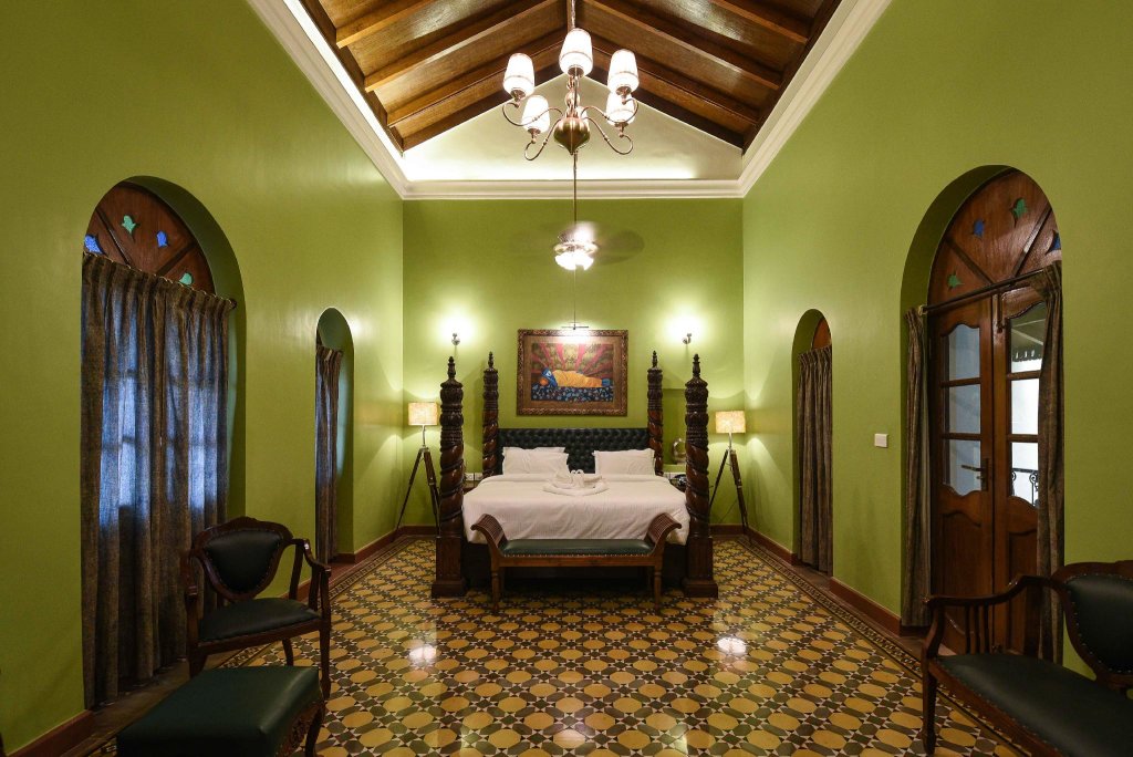 Люкс Surya Kiran Heritage Hotel