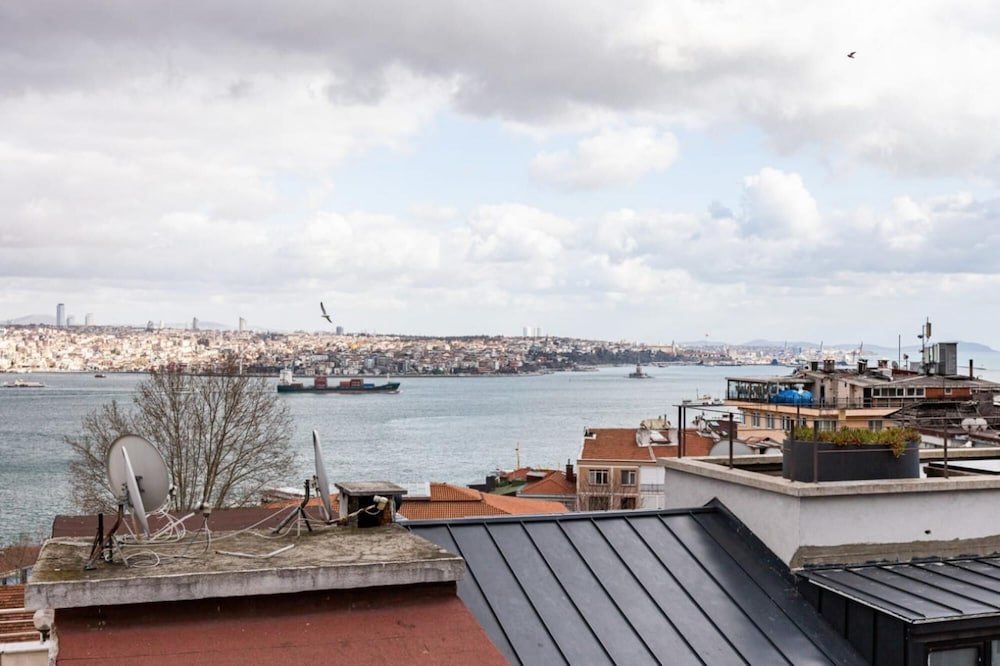 Apartment Cozy Flat With Dreamy Bosphorus View in Beyoglu
