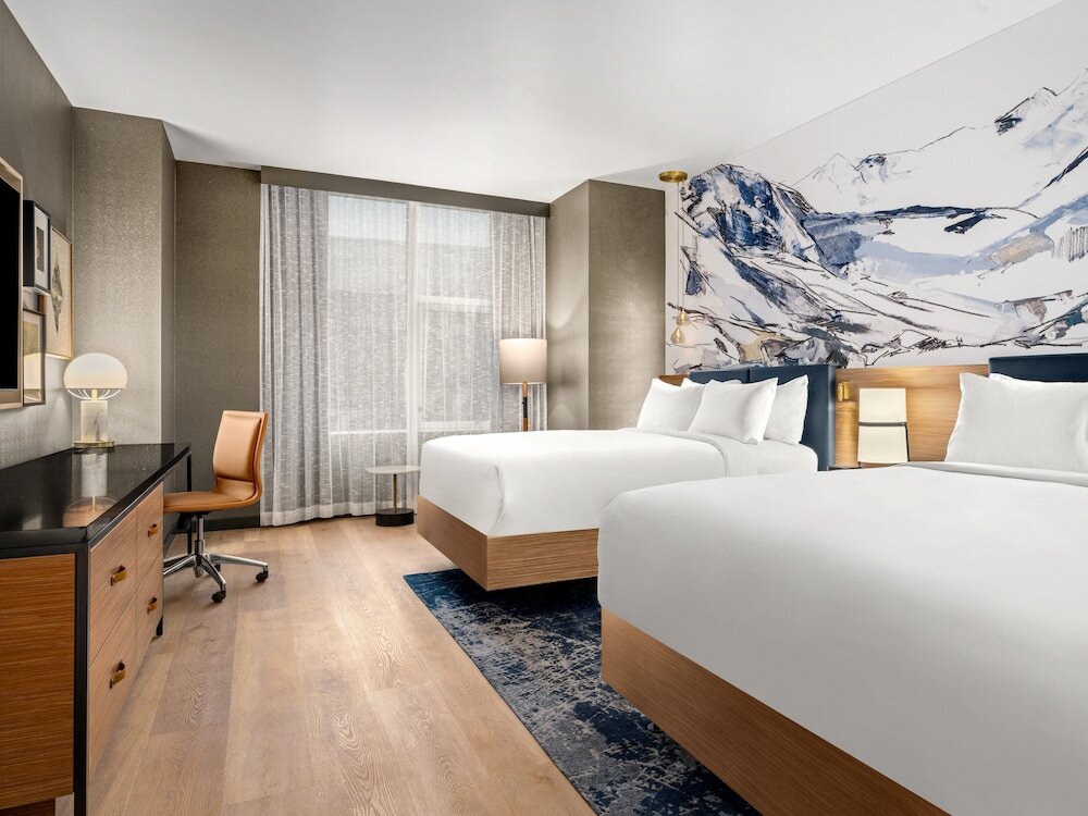 Standard Vierer Zimmer mit Stadtblick Hotel Indigo Vancouver Dwtn - Portland Area, an IHG Hotel