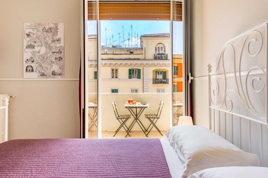 Deluxe double chambre avec balcon Un Attimo A Roma B&B