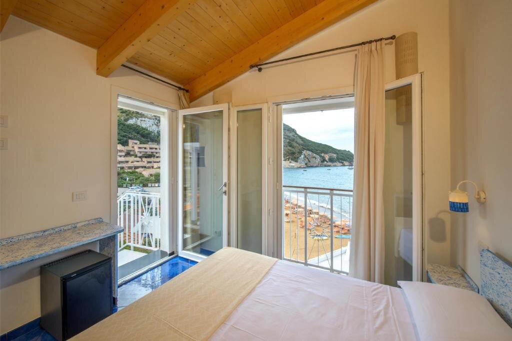 Standard double chambre avec balcon et Vue mer Le poste di Simplicio