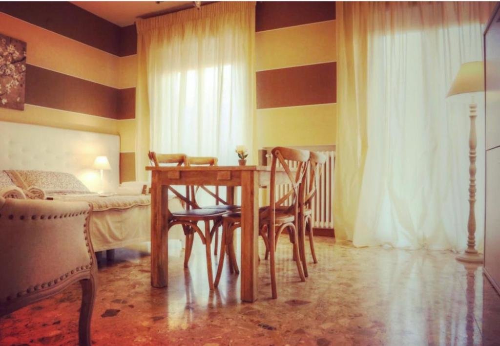 Люкс La Casetta di Lina Rooms and Apartments