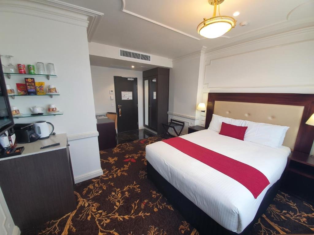 Luxe suite Burke and Wills Hotel Toowoomba