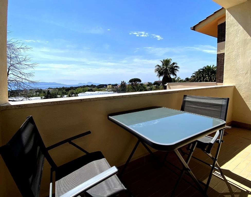 Двухместный номер Deluxe с балконом и с видом на море Villa Viuli