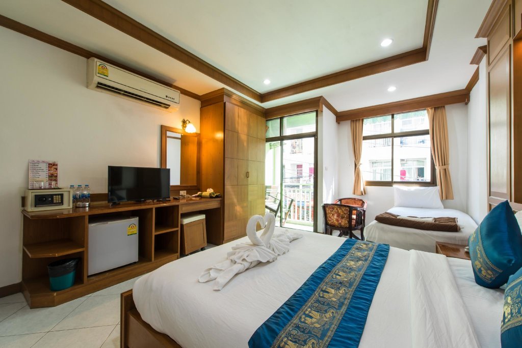 Трёхместный семейный номер Standard Magnific Guesthouse Patong