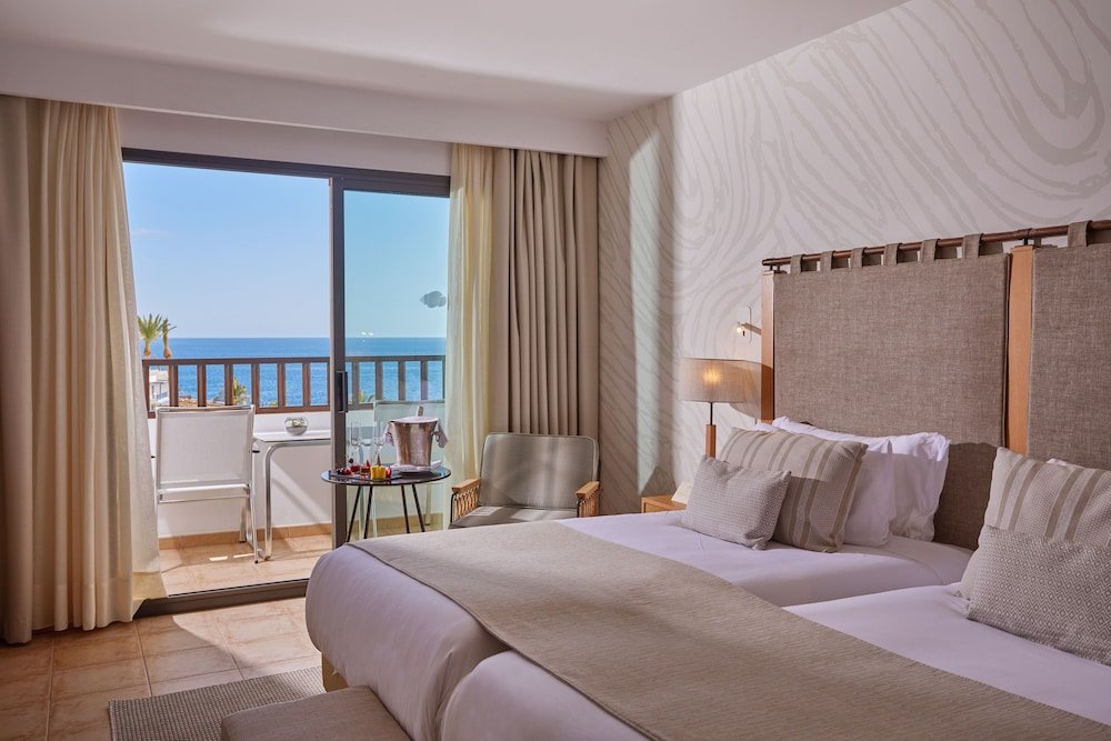 Двухместный номер Standard с балконом и с видом на океан Secrets Lanzarote Resort & Spa