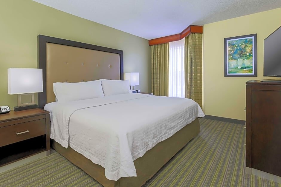 Двухместный люкс с 2 комнатами Homewood Suites by Hilton St. Petersburg Clearwater