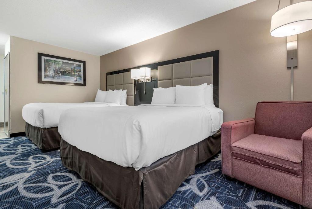 Номер Standard Comfort Inn & Suites Liverpool-Syracuse