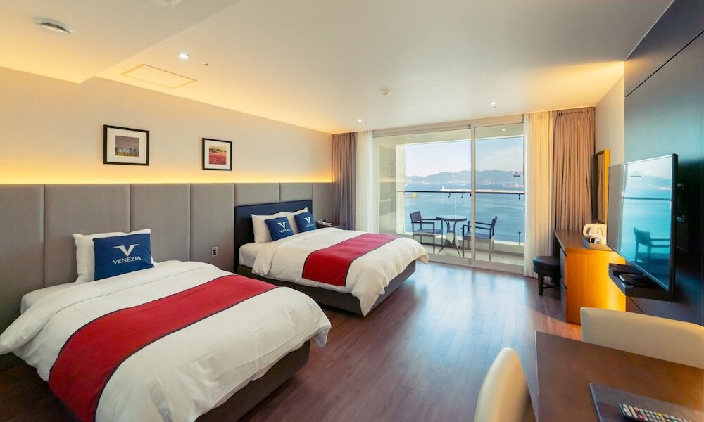 Camera familiare Deluxe con balcone e con vista sull'oceano Venezia Hotel and Resort